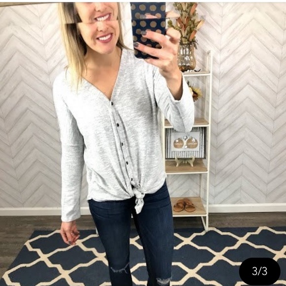 Button Front Top - Picture 3 of 8